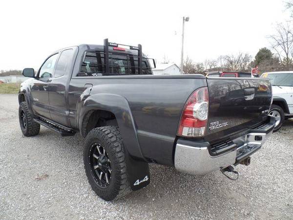 2015 Toyota Tacoma SR5 Access Cab 4WD V6 - - by dealer for sale in Carroll, OH – photo 8