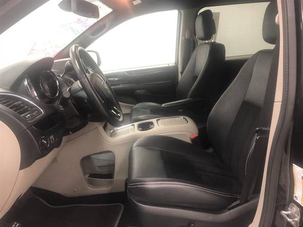 2018 DODGE GR CARAVAN.SXT PACKAGE.LOADED.LEATHER SEATING. ONLY $299/MO for sale in Celina, OH – photo 3