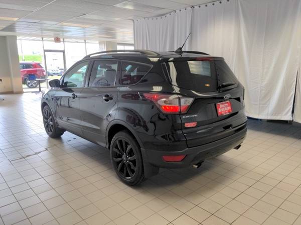2018 Ford Escape 4WD 4D Sport Utility/SUV SE - - by for sale in Dubuque, IA – photo 12