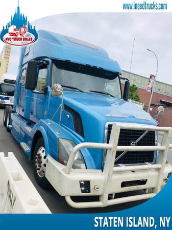 2012 VOLVO VNL TRACTOR SLEEPER MANUAL -New Haven for sale in Staten Island, CT – photo 3