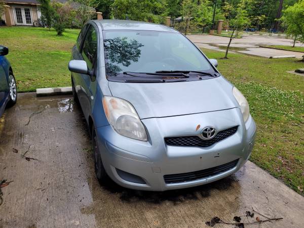 2010 toyota yaris low miles excellent conditions for sale in Mandeville, LA