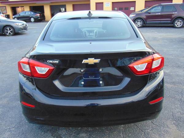 2018 Chevrolet Chevy Cruze LS - cars & trucks - by dealer - vehicle... for sale in Highland, IL – photo 11