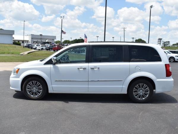 2016 Chrysler Town and Country Touring-L van Bright White Clearcoat... for sale in Augusta, KS – photo 7