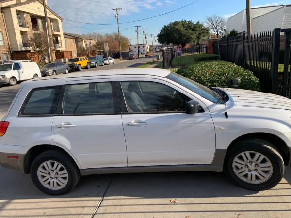2003 Mitsubishi Outlander - cars & trucks - by owner - vehicle... for sale in Dallas, TX – photo 3