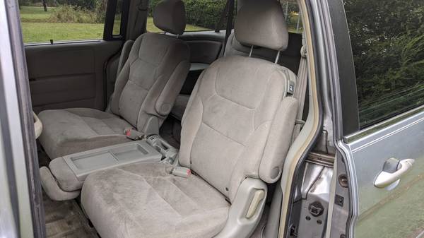 41 SERVICE RECORDS-DEALER MAINTAINED-SILVER HONDA ODYSSEY EX - SEATS... for sale in Powder Springs, AL – photo 5