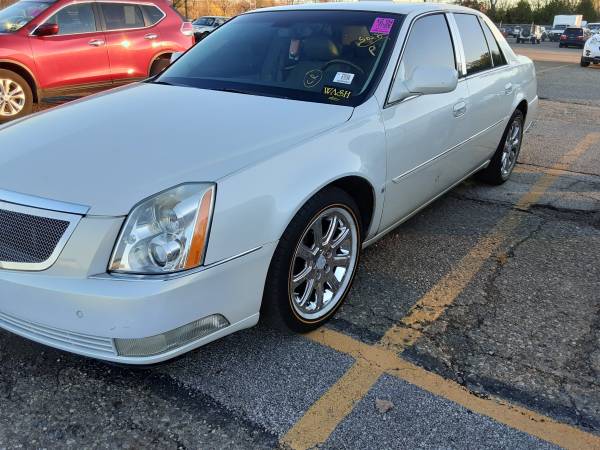 2008 Cadillac Dts - cars & trucks - by owner - vehicle automotive sale for sale in Cleveland, OH – photo 6