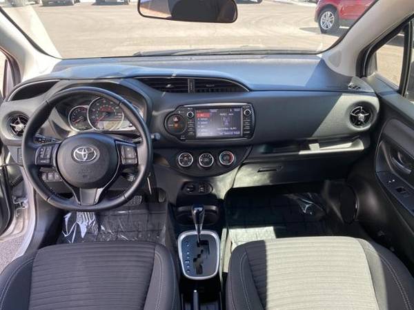 2018 Toyota Yaris Certified 5-Door SE Auto Sedan for sale in Klamath Falls, OR – photo 17