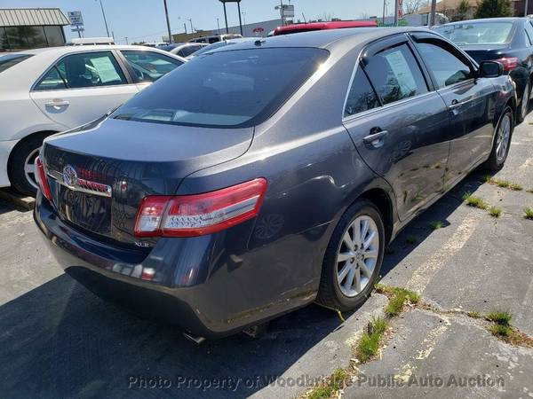 2011 Toyota Camry Gray - - by dealer - vehicle for sale in Woodbridge, District Of Columbia – photo 3