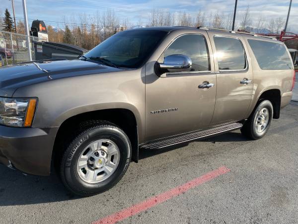 Priced to sell 2011 Chevrolet Suburban 2500 model — Like New for sale in Anchorage, AK – photo 4