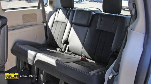 2017 Dodge Grand Caravan SXT hatchback White Knuckle Clearcoat for sale in San Jose, CA – photo 16
