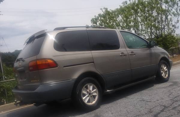 Toyota Sienna Only 170k miles, Tow hitch, Ready to go - cars & for sale in Gaston, SC – photo 3