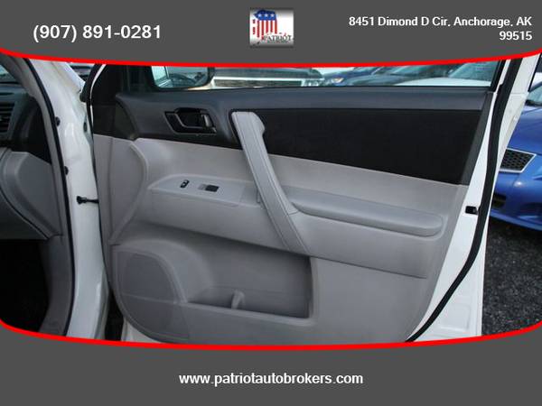 2012 / Toyota / Highlander / AWD - PATRIOT AUTO BROKERS - cars &... for sale in Anchorage, AK – photo 15