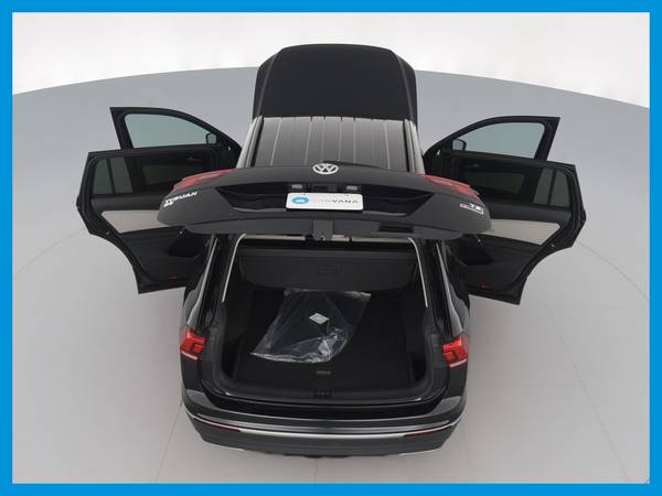 2018 VW Volkswagen Tiguan 2 0T SE 4MOTION Sport Utility 4D suv Black for sale in Atlanta, GA – photo 18