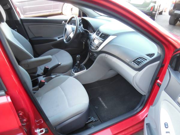 2014 Hyundai Accent for sale in New Britain, CT – photo 9