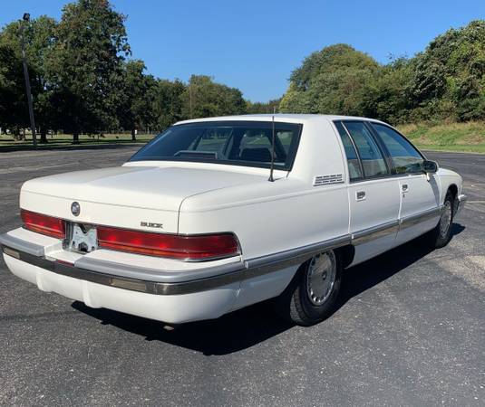 1992 Buick Roadmaster - cars & trucks - by owner - vehicle... for sale in Kennett, MO – photo 4