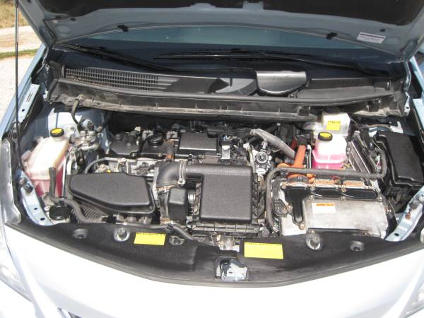 2012 Toyota Prius V Wagon, Heated Leather, NAV, B/U Cam, 38KMi... for sale in West Allis, WI – photo 13