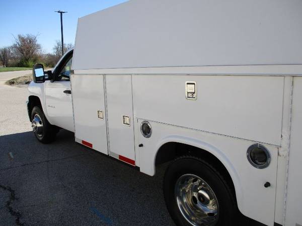2011 CHEVY SILVERADO 3500HD *CUSTOM UTILITY BED*1 OWNER*MUST SEE!! -... for sale in Lake Saint Louis, MO – photo 12