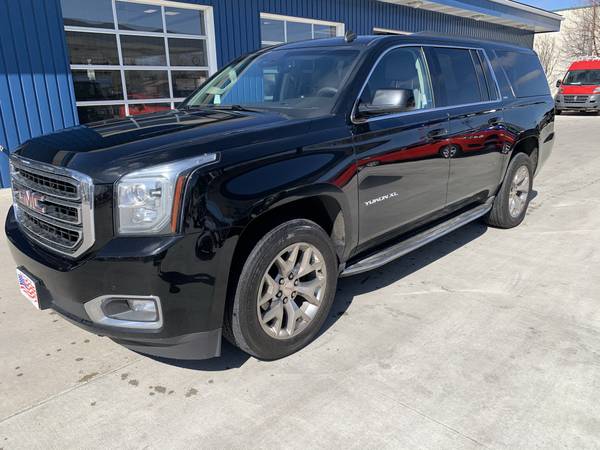 2015 GMC Yukon XL SLT - - by dealer - vehicle for sale in Grand Forks, ND – photo 2