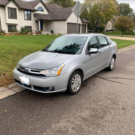 2011 Ford Focus SEL for sale in Circle Pines, MN – photo 2