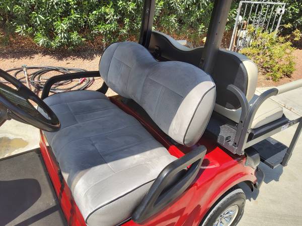 GolfCart Yamaha 4 seat 48 volt new batteries - - by for sale in Palm Desert , CA – photo 3