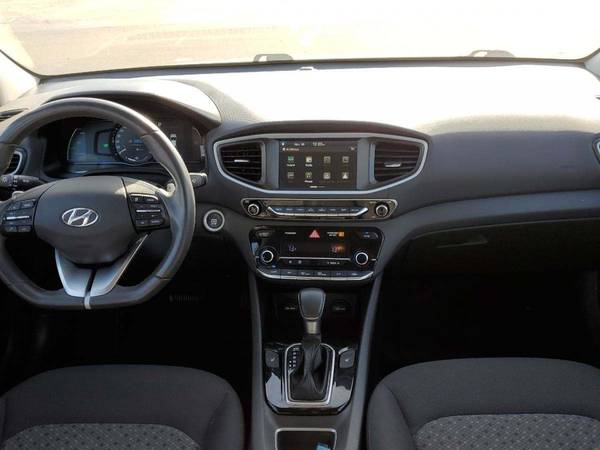 2018 Hyundai Ioniq Hybrid SEL Hatchback 4D hatchback Silver -... for sale in Phoenix, AZ – photo 23