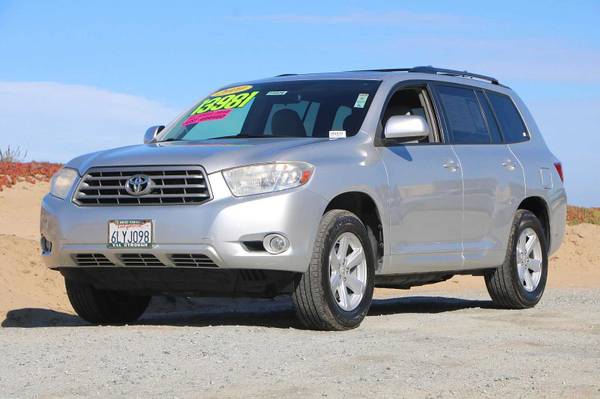 2010 Toyota Highlander Silver *PRICED TO SELL SOON!* - cars & trucks... for sale in Monterey, CA – photo 9