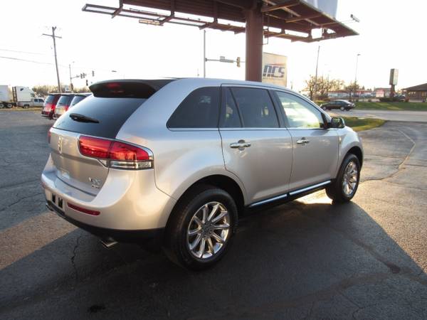 2012 Lincoln MKX AWD - cars & trucks - by dealer - vehicle... for sale in Rockford, IL – photo 9