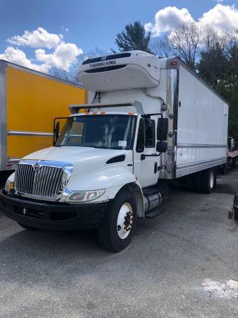 2011 International 4300 24 Thermoking 800 Box Truck 2570 - cars & for sale in Coventry, RI – photo 2