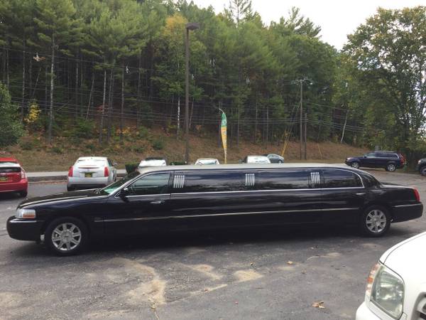 9, 999 2008 Lincoln Town Car LIMOUSINE Only 81k Miles, BAR, 1 for sale in Belmont, VT – photo 8