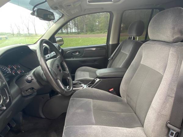 2009 GMC Envoy 4X4 only 123, 000 miles No Rust! 6450 for sale in Chesterfield Indiana, IN – photo 8