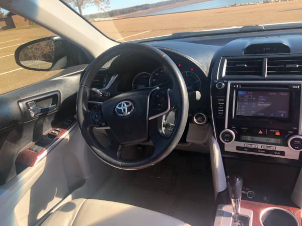 2013 Toyota Camry XLE - cars & trucks - by owner - vehicle... for sale in Pope, MS – photo 4