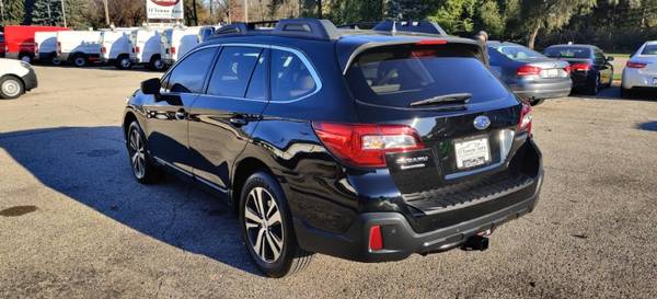 2018 Subaru Outback 2.5i Limited - cars & trucks - by dealer -... for sale in Oconomowoc, WI – photo 5