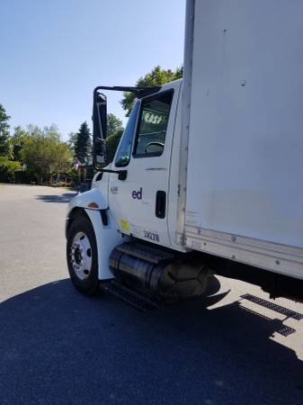 05 International 4300 26FT box truck for sale in Albany, NY – photo 4