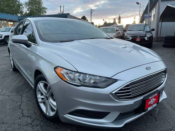 2018 Ford Fusion SE Hybrid LIKE NEW - - by for sale in South Everett-Hwy 99 WE DELIVER, WA – photo 5