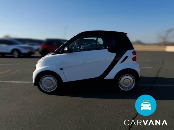 2013 smart fortwo Pure Hatchback Coupe 2D coupe White - FINANCE... for sale in Palmdale, CA – photo 5