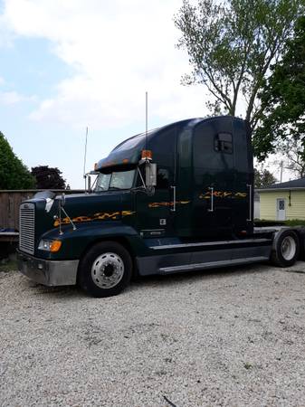 Semi Tractor Ready to Roll for sale in Paxton, IL – photo 2