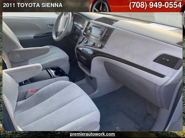 2011 TOYOTA SIENNA LE - - by dealer - vehicle for sale in Alsip, IL – photo 11
