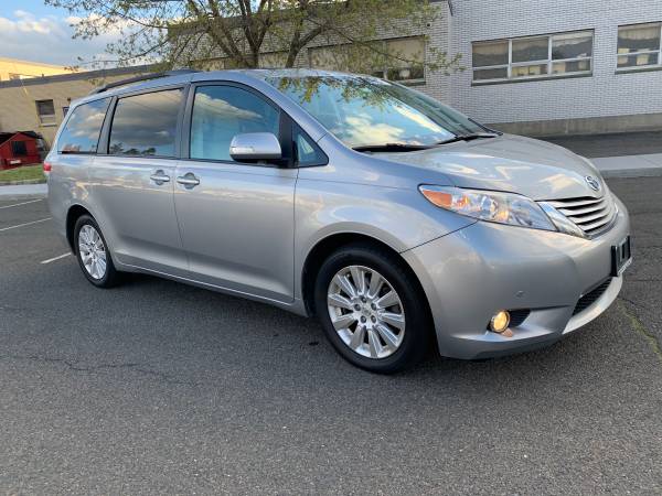 2014 TOYOTA SIENNA Limited AWD! for sale in Trumbull, CT – photo 2