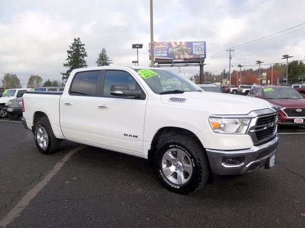 2019 Ram 1500 Big Horn 4WD Crew Cab Truck *Like New* - cars & trucks... for sale in Portland, OR – photo 5