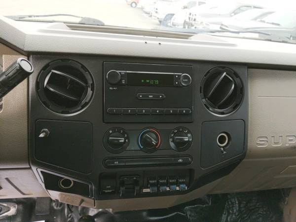 2008 Ford F 350SD 4WD 4D Crew Cab/Truck XL - - by for sale in Waterloo, IA – photo 9