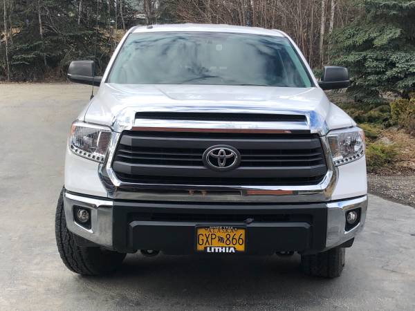 2015 Tundra SR5 Immaculate for sale in Fairbanks, AK – photo 3