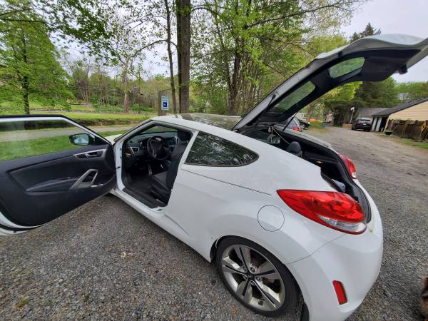 2016 Hyundai veloster - low mileage-great condition-4 new tires for sale in Titusville, NJ – photo 11