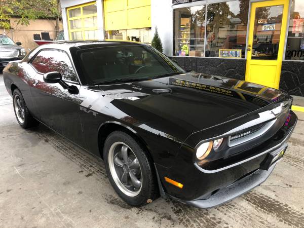 ***2013 Dodge Challenger R/T**JUST REDUCED***Super sharp!!**** -... for sale in Springfield, OR – photo 4