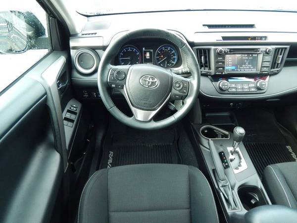 2017 Toyota RAV4 All Wheel Drive Certified RAV 4 XLE AWD SUV for sale in Vancouver, OR – photo 14