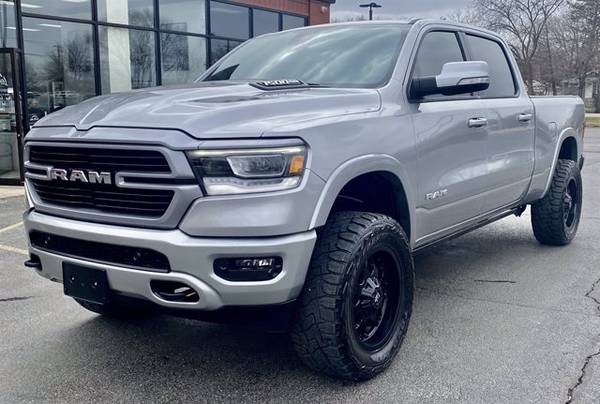 2019 Ram 1500 Laramie - - by dealer - vehicle for sale in Grayslake, IL – photo 5