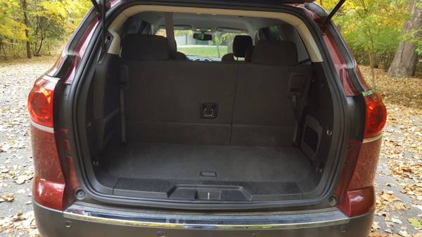 2010 Buick Enclave ( ONLY 103K MILES) - cars & trucks - by dealer -... for sale in Warsaw, IN – photo 19