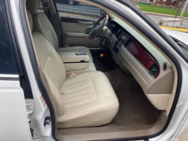 2003 Lincoln Town car - - by dealer - vehicle for sale in HARRISBURG, PA – photo 7
