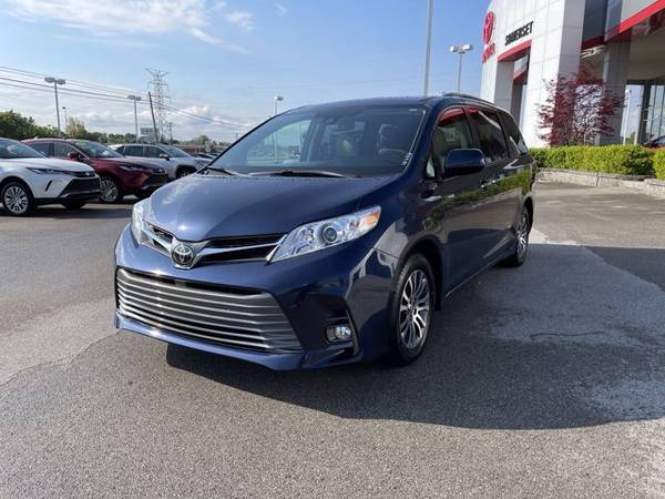 2020 Toyota Sienna Xle - - by dealer - vehicle for sale in Somerset, KY – photo 9