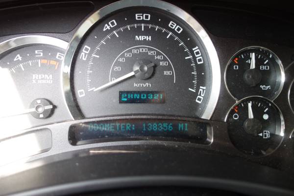 2005 Cadillac Escalade ESV Platinum - cars & trucks - by owner -... for sale in Lomita, CA – photo 14