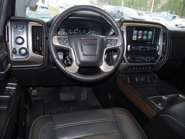2019 GMC Sierra 2500HD Denali **Ask About Easy Financing and Vehicle... for sale in Milwaukie, OR – photo 16